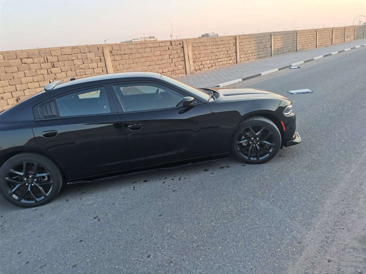 جارجر SXT بلاك توب . 

الموديل : 2021 . (وارد امريكي ) .
الرقم اربيل باسم شركة
اللون: اسود 
العداد: 43 الف ميل
المحرك : V6.  3.6L
 
المواصفات :
* شاشه كبيرة مع نظام ملاحة نفكيشن GPS .
* الشاشة مع اوپشنات SXT . 
* سستم صوت الپاين مع سماعات پريميوم .
* ويل قياس 20 انج . 
* مقاعد مخمل . 
* مقعد السائق كهربائي . 
* حساسات مع مانع تصادم خلفي . 
* تشغيل عن بعد .  
* دخول ذكي . 
* محدد سرعة . 
* تلفون بلوتوث . 
* كاميرا خلفية .
* شفتات ستيرن 
* كير شفتر بالستيرن . 
* دخول ذكي (بصمة) . 
*السيارة وارد امريكي الحادث خلفي  بالصور تبديل جاملغ خلفي مع قبق الصندوك وصبغ الجاملغ الثاني  ا  الشغل درجة اولى .
السعر   210$ وبيها مجال 
***********
