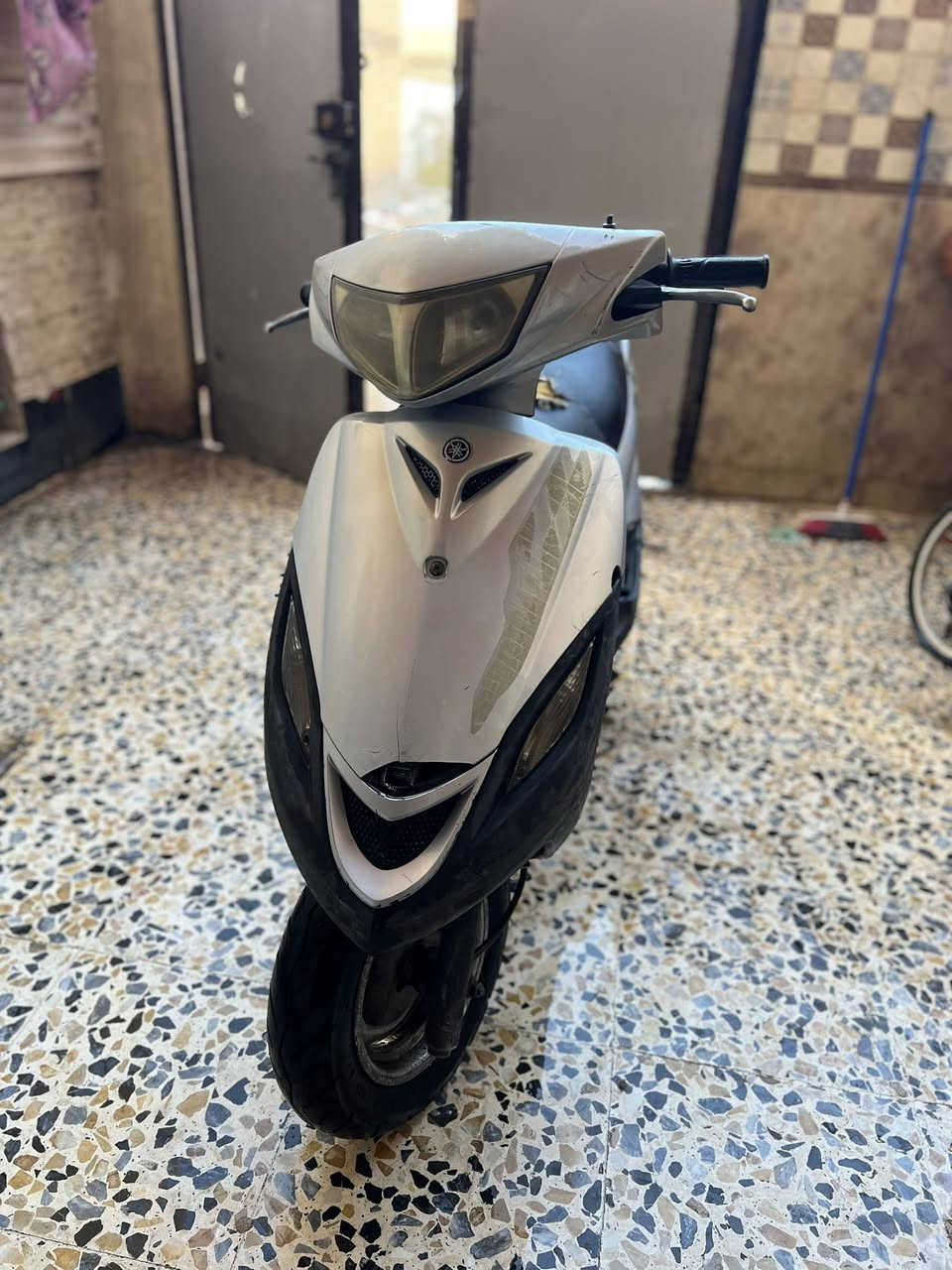 سلام عليكم ماكس ١٤٠ للبيع
دراجة نضيفه وجاهزه سلف هندر كهربائيات كامله 
سعر 300الف وبيه مجال مكاني بغداد الشعله

‪0774 176 4127‬
