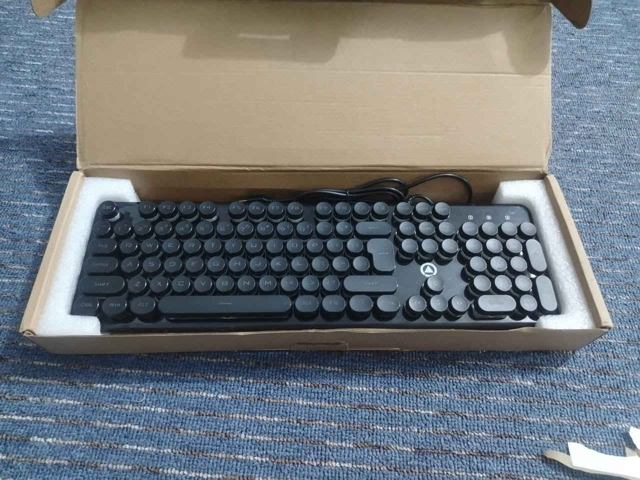 كيبورد ميكانيك اصلي عدد ٢ سعر القطعه ٢٠ مع توصيل قفل ادخل واشوف اسعارهم


**إذا كنت صاحب هذا الإعلان وتريد حذفه لأي سبب، رجاءا أرسل رسالة إلى الدعم الفني**