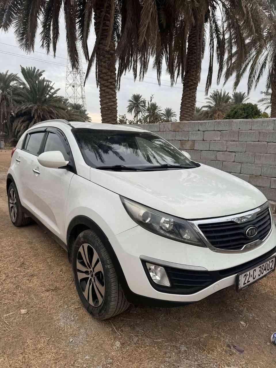 السلام عليكم كيا سبورتج خليجي موديل 2013مكفوله كفاله ماعدء خشم البنيد وبيه باردات السياره مال جناي سنويه مجدد السياره خير من الله السعر 160وبيه مجال ترهم مراوس وترهم بيع مكاني بابل الحمزه الغربي للئتصال والاستفسار ***********
