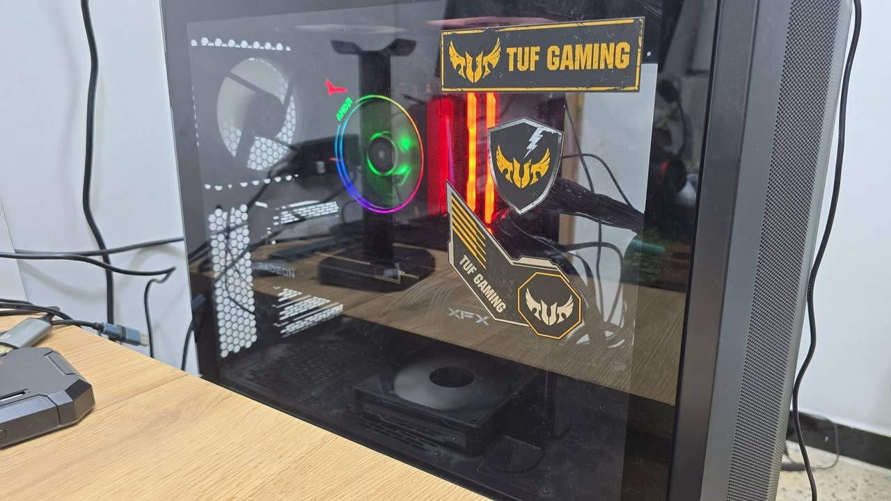 السلام عليكم
اخوان فيس ممتواجد تواصل واتس او رصيد 
كيس للبيع 
المواصفات 
CPU:R7 5800X 
GPU:RX7800XT 16GB XFX MERC 319
RAM:16×2 32GB DDR4 3600 CORSAIR RGB
M.2:512 WD 5000MB/S GEN4
SSD:240GB 
HDD:500GB 
PSU:700 PLATINUM THERMALTEK 
M.B:B450 ROG STRIX 
CASE:LIAN LI 7 FAN RGB 
اخوان كيس مواصفاته عاليه و قويه يشغلك العاب 2K بالراحه و اداءه بقوة ال 4070S و هذا 16GB يعني بإختصار مواصفات عاليه و معالج قوي هم من AMD اكو بعض الفانات ال RGB ميشتغل مالتهن حرارة الكارت اعلى شي 65 ممفتوح الكارت ولا مبدل معجون لوك ستيكر 
السعر: مليون و 600 و بيه مجال 
مكاني بغداد الاعلام توصيل ماعندي 
ماسنجر ممتواجد اخوان واتس او رصيد للتواصل فقط ***********
