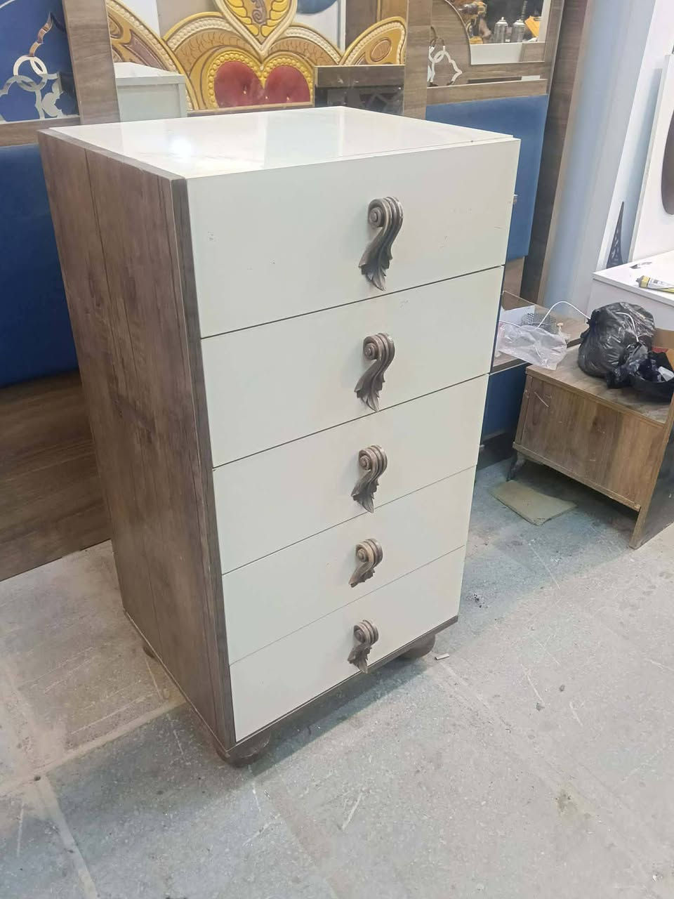 غرفه 7قطع 400عروض العيد 🥳
فول نضافه شد ونقل داخل بغداد مجانا سارعوو بلحجزز سكرين وخاص يوجد موديلات واسعار خاص


**إذا كنت صاحب هذا الإعلان وتريد حذفه لأي سبب، رجاءا أرسل رسالة إلى الدعم الفني**