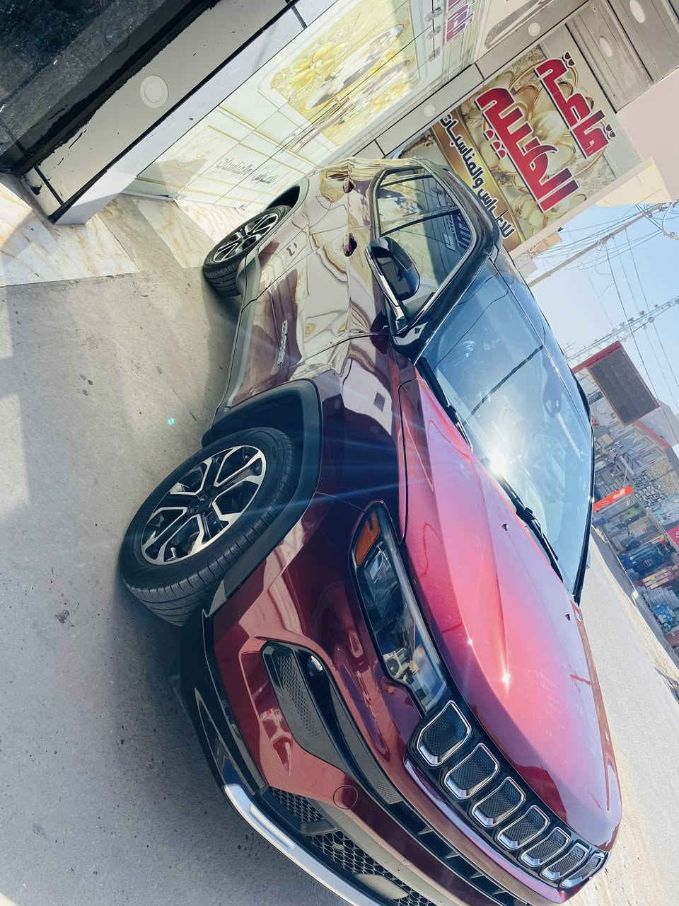 سلام عليكم 
جيب كومباس  ٢٠٢٢
حادثه جاملغ وبنيد 
سياره فول عده الفتحه 
***********
