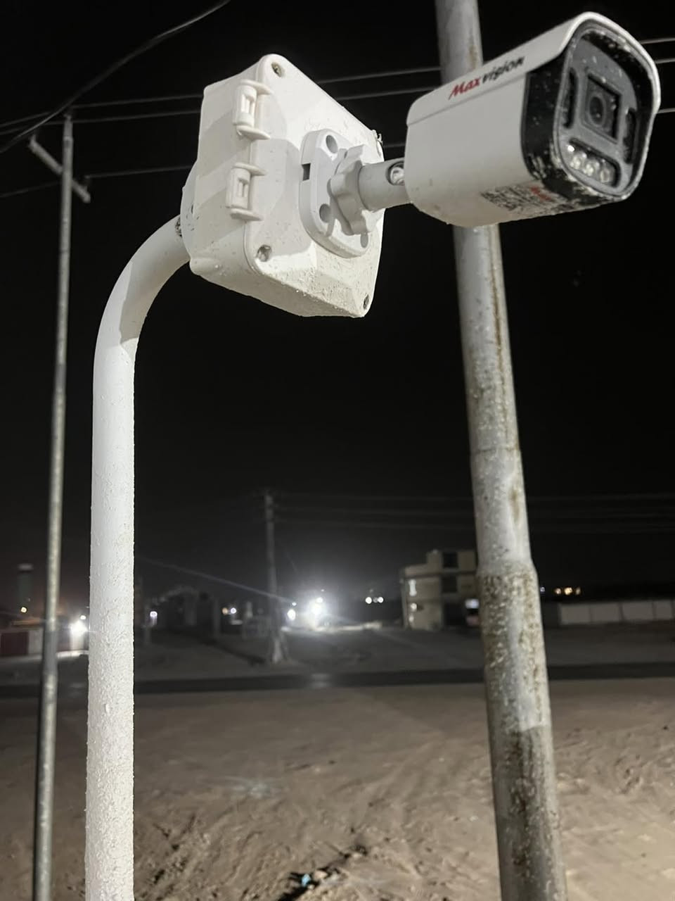 اسبق عصرك وكن في الطليعة 
سلام عليكم 
تم تأمين جملون ب ١٤ كاميرا من شركة ماكس فيجن 
دقة ٥ ميكا 
صوت وصوره 
ليلي الوان 
ضمان سنه 
#العنوان #
كربلاء/ طويريج/ شارع البلدية/ مجاور المستوصف الطبي 
# هاتف #
***********
***********
جملة- مفرد 
اسعار خاصة للمنصبين 
رؤيا الهندية 
وكيل معتمد
