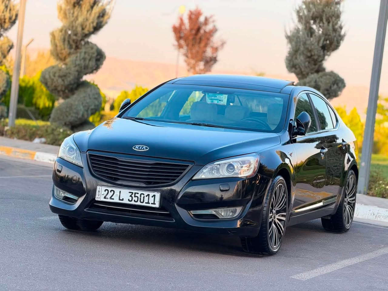 للبيع. كيا. كادنزا 2012.  V6/3500
خليجي . فول مواصفات ملكی
بدون حادث بس بنیت كلیر 
محرك بشرت مامفتوح    
يعني جاهزه كفلە عام
سنویة جدید بیسمی
 
مكاني سلیمانیة  
***********

السعر 115 وبيهه مجال. ❤️

