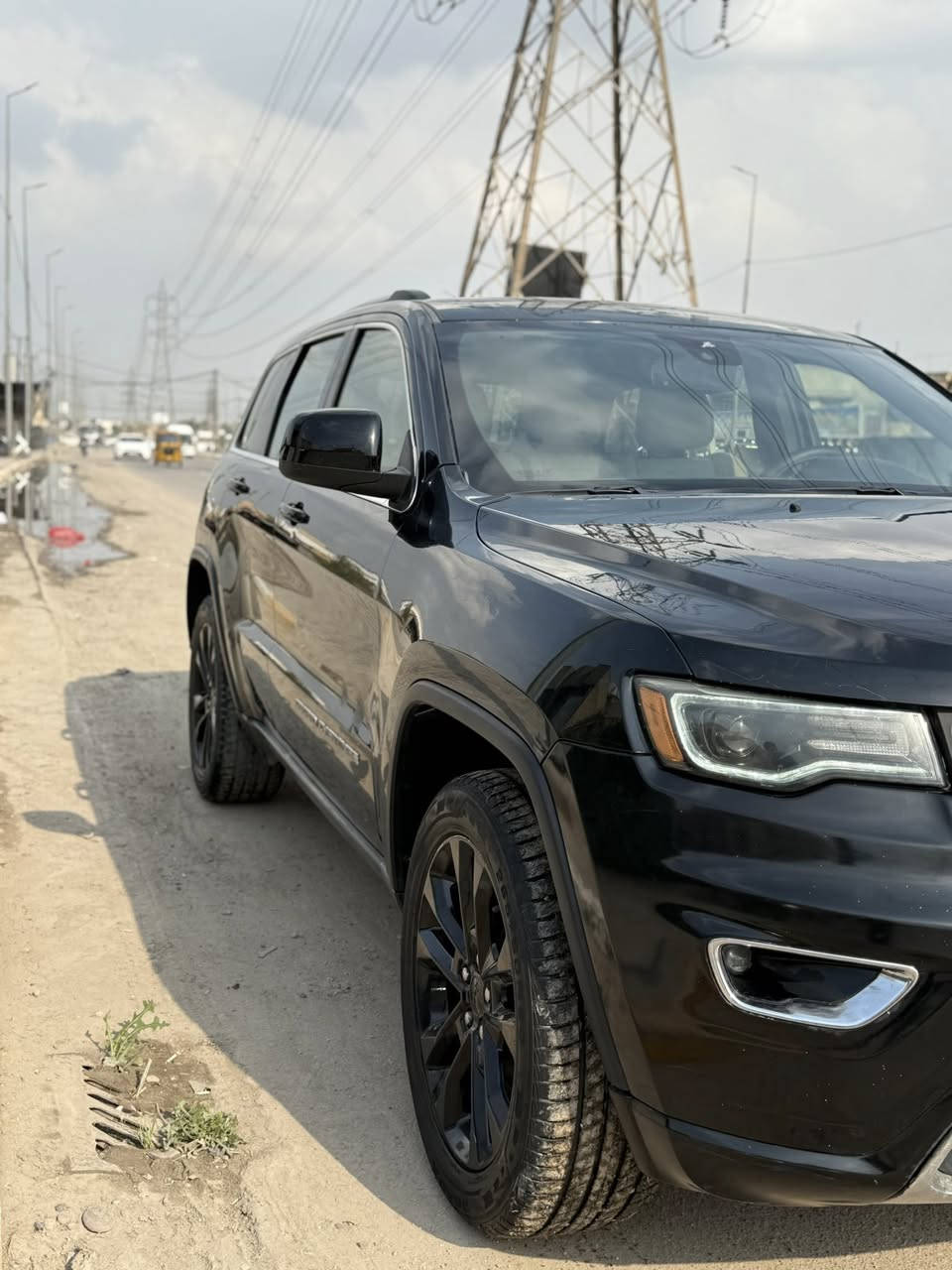 يالله بيع مستعجل
جيب لاريدو 2018 
شاشه كبير 
داخل جاد بيجي 
لد نهاري عدسه سوده 
احساس خلفي وجانبي 
توقف ذاتي ع بك 
مكينه وكير 14 انسه تكسر بساتم وتكوم كير 
تخم تاير جديد 
ويل كب بلاك 
حادث السياره جداً حلو قبق جنطه مبدل وكصه القماره بالتحميل مشخوطه ومرشوش ع عرض شبر بدون ايرباك 
السعر ١٩٠$ 
مكاني بغداد للاستفسار 
***********
