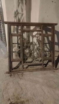 هذا شباب خوش شباج ب ٧٥ عوزه بس صبغ وشد وهاهيه الي يريده يتصل ع هذا الر...