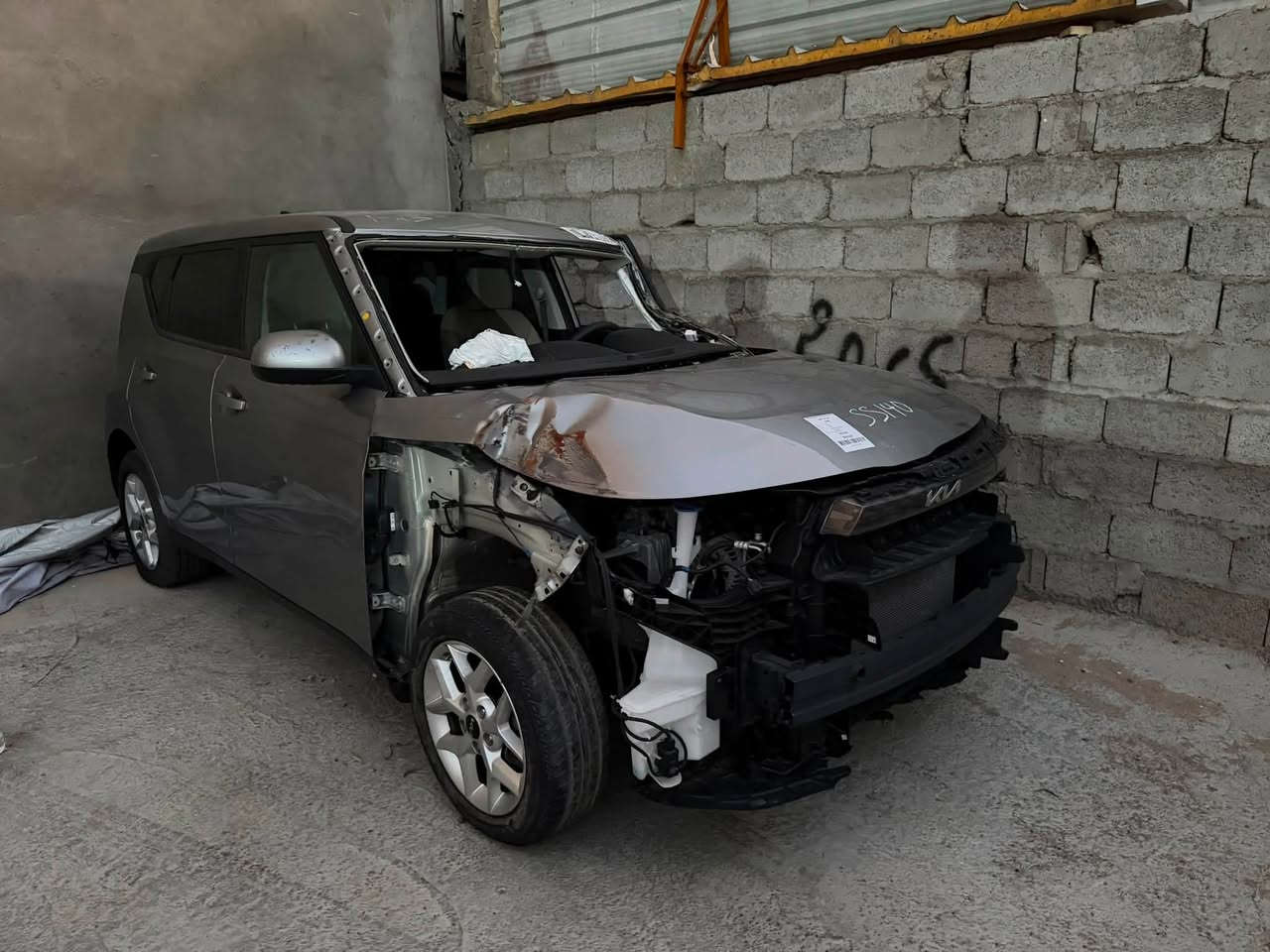 كيا صول 2025 بسعر 108$ ورقة فقط ‼️
دخول جديد منفيس باسمي حرة بغداد ..
لغد شواصي سليمة راديترات سليمة تبريد شغال صدر بلادي ..

محرك 2000 دوش / رادار خلفي / رادار جانبي / رادار امامي / توقف ذاتي / ويل كب 16 / نقطة عمياء / ماشية 28 / كشنات مخمل اوفايت / ايرباك دركة ودشبول فقط .

ابيع على وضعها كما موضح بالصور بدون تصليح ..

السعر 108$ ‼️ 108$ ‼️ 

مكاني الاعظمية للاستفسار   ***********
