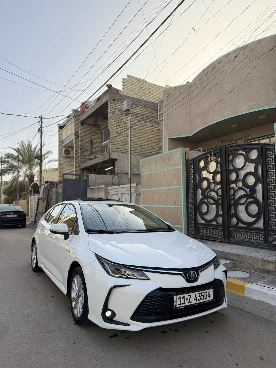 السلام عليكم كورلا للبيع شكل خليجي مديل 24مكفوله من ظربه والبارد ماشيه 20الفHEV علامه السوده السعر 
148 وبيها مجال قليل مواصفات فتحه بصمه تحكمات رادارات تحديد مسار
داخل جلد اسود رقم الهاتف ***********
