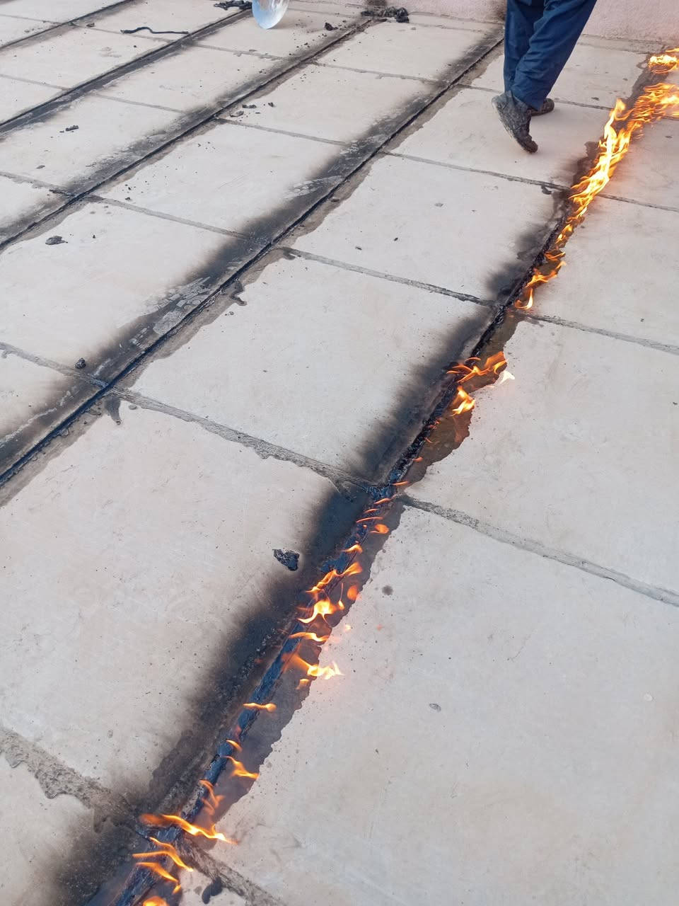 ***********
🏠 مستعدّون لخدمتكم في تنفيذ أعمال العزل بكافة أنواعها!
نقدم لكم أفضل خدمات تطبيك البيوت ودوائر الدولة بأعلى جودة وبإشراف هندسي احترافي.

✨ خدماتنا تشمل:
✔ قلع وتجديد الماستك والإيزوكام
✔ تنفيذ جميع أعمال العزل حسب المواصفات المطلوبة
✔ توفير قير – نايلون – لباد – فلين – تراب
✔ عمل نظيف، سريع، وبجودة عالية

💪 نضمن لك:
• شغل مضبوط
• مواد أصلية
• أسعار مناسبة
• فريق متخصص جاهز لأي مشروع

📲 ل
