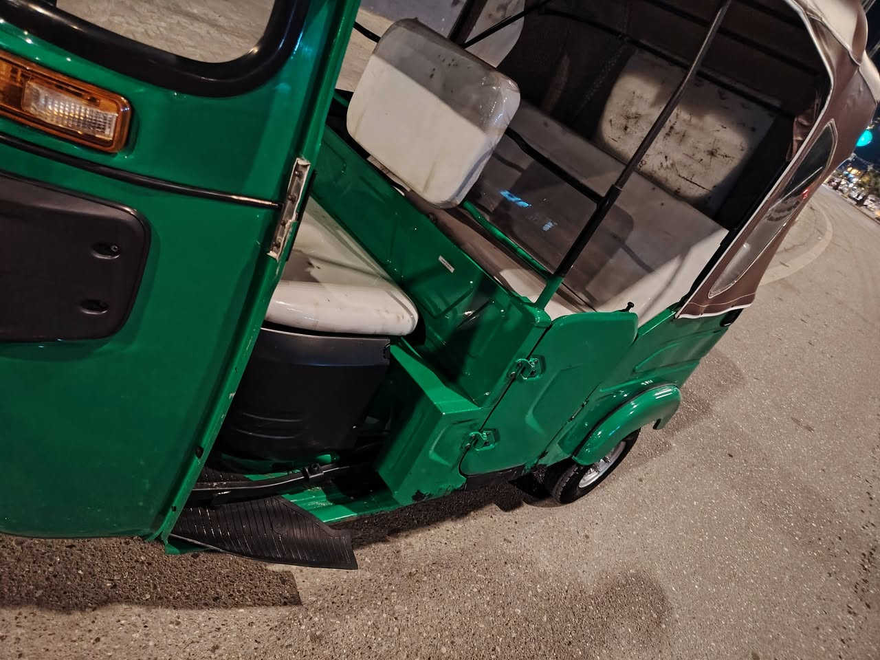 2021 شهر 10 رقم وسنويه تفاصيل بالمقطع سعرها 7 قفل مكاني عمارة ***********
