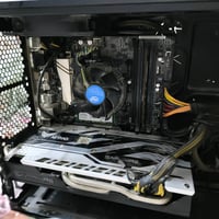 RX 580 • i7 جيل سادس • 16GB رام
