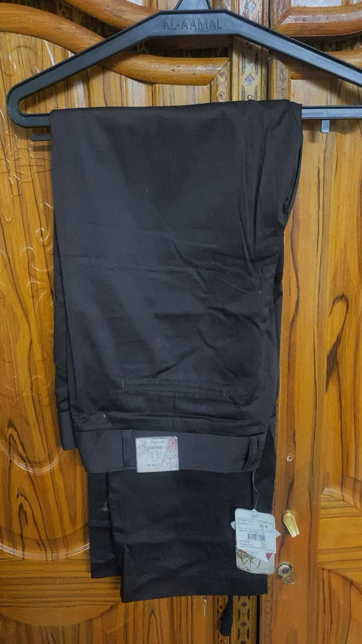 ملابس جديده للبيع باسعار ماسبه جدا.


**إذا كنت صاحب هذا الإعلان وتريد حذفه لأي سبب، رجاءا أرسل رسالة إلى الدعم الفني**