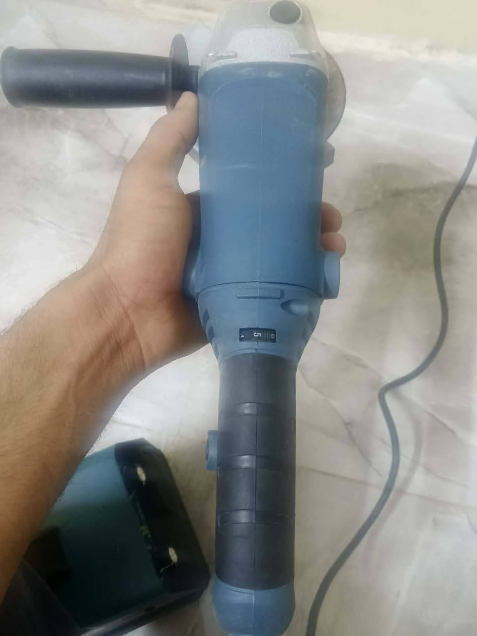 السلام عليكم متاح كوسره جديده مو مستعمله وبيها بكره تزيد وتنقيص سرعه ومكينت لحيم جديد استخدمتها مره وحده فقط ابيع شرط شرط عنون موصل حي الجوسق سعر 80 قفلهن اقل 80 ما ابيع 👍


**إذا كنت صاحب هذا الإعلان وتريد حذفه لأي سبب، رجاءا أرسل رسالة إلى الدعم الفني**