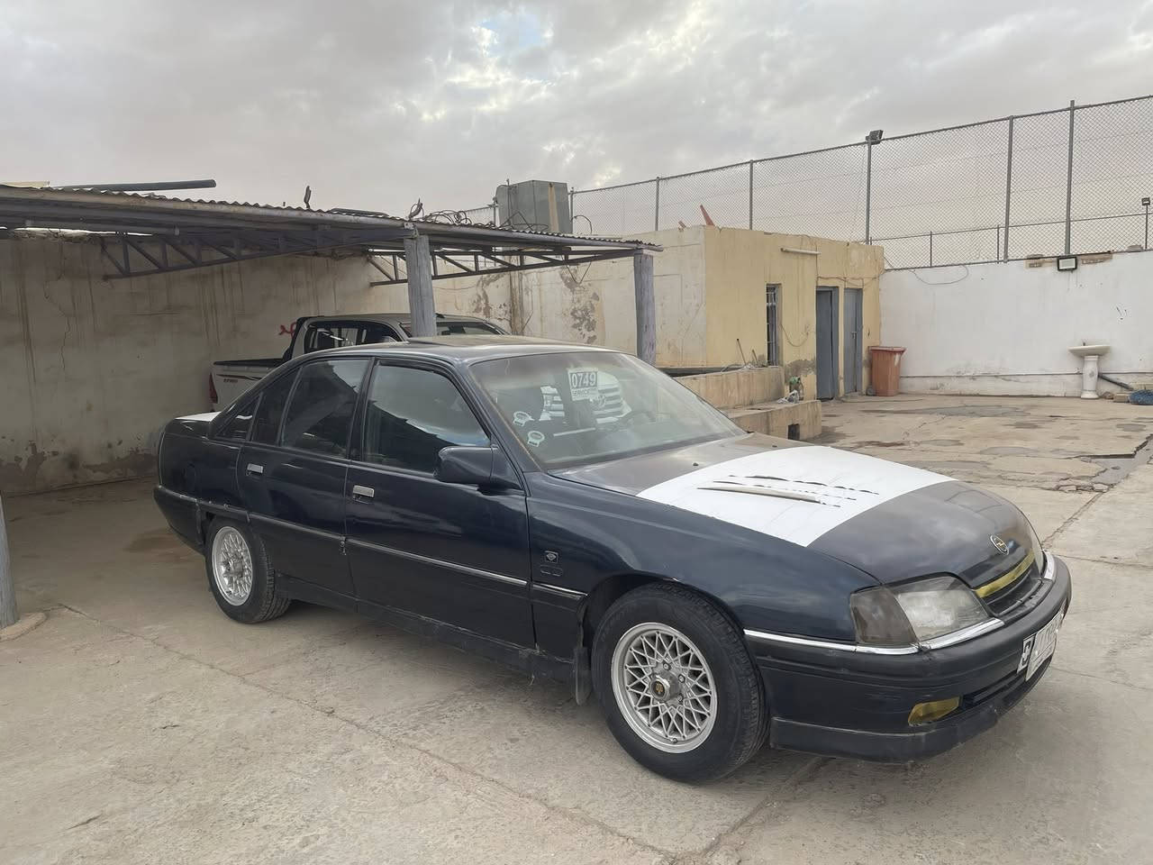 السلام عليكم 
للبيع 
اوبل اوميكا 
1992
رقم انبار تحويل مباشر 
معمره 
محرك 2000 جيد
السيارة جاهزه 
السعر ٢٨ وبيهه مجال بسيط 
الاستفسار  ‭٠٧٨٦ ١٠٢ ١٩٣٠‬
