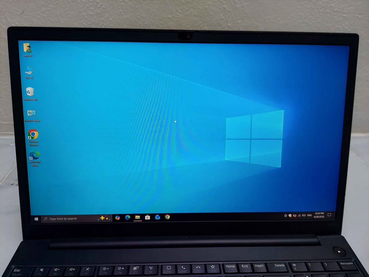 لينوفو E15
شاشة 1080 15.6 ips
معالج رايزن 5 4500u يتقارن ب i5 جيل 11
رام 8 كيكا
تخزين 256 m.2
كرت داخلي 2 كيكا vega 6 يشغل العاب متوسطة مثل gta v 
بطاريتة تاخذك من ساعتين الى 3 ساعات حسب الاستخدام
شاحنتة الاصلية موجودة ويا 65 وات تايب سي
السعر 275 و بي مجال بسيط للشراي
مكاني موصل و توصيل متوفر موصل, نينوى


**إذا كنت صاحب هذا الإعلان وتريد حذفه لأي سبب، رجاءا أرسل رسالة إلى الدعم الفني**
