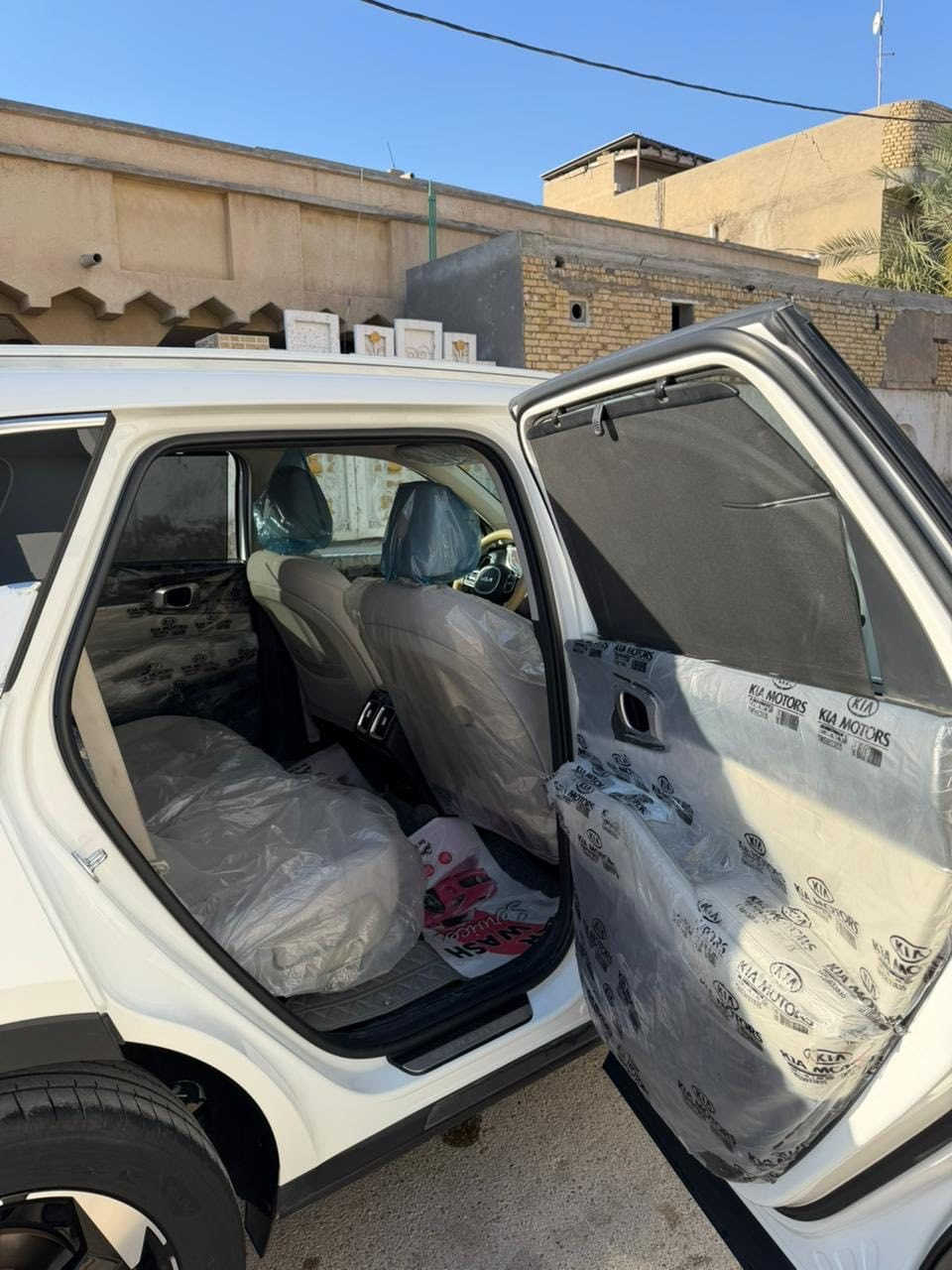 سورنتو شمالي موديل 24 توتو شوب كفاله عامه من صبغ والمعجون بيها كارت بصيط خشم البنيد ماشيه 40 الف على وضع الشركه السياره جديده كلش
مكان واسط

‭0780 643 9455‬
