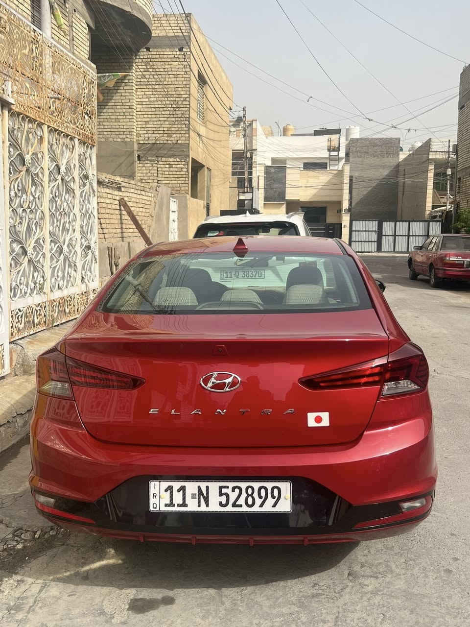 السلام عليكم 
للبيع هوانداي النترا 20 أمريكي 🔴

محرك 2000 دوش 
كير cvt
بيها قطعتين رش فقط 
موصفات نص فول +حداديه وتخم تايرات كله جديد 
السعر 126 وبيها مجال 
مكاني بغداد حي الجهاد حي الحسين 

‭0783 801 2173‬
