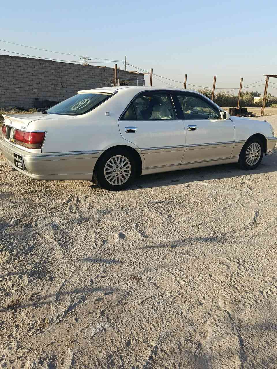 ملكه للبيع او مراوس بشاهينه سياره كصه جنطه  جاهزه ع اخر حبايه فول نضافه دكمتين كرستال اصل سياره كلش حلوه استفسار ع رقم ***********
