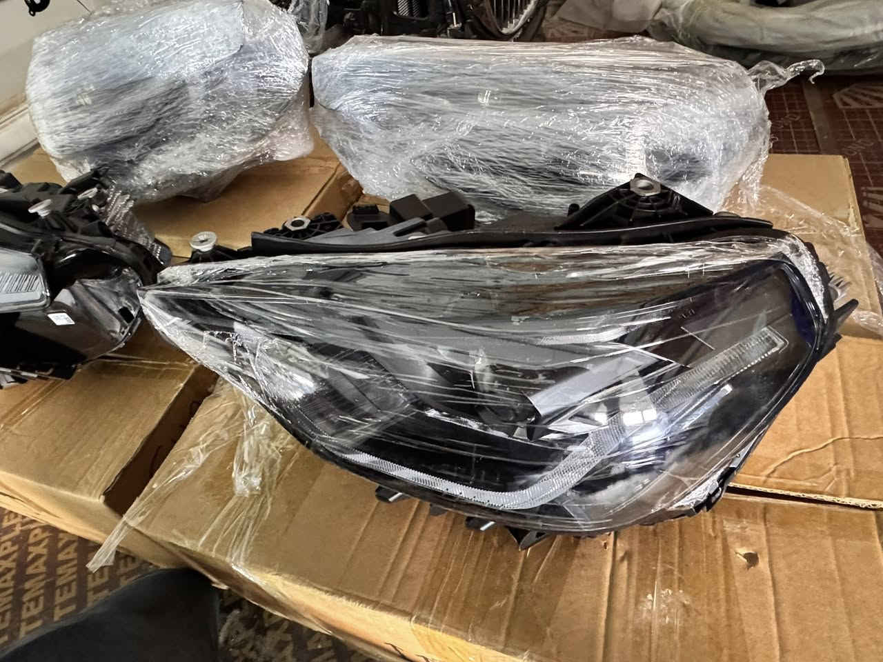 سلام عليكم
‏من رخصة آدمين متوفر لايتات  BMW G42 +G87￼ M2
‏عنوان أربيل  شاري بازرگانى B21
***********￼
