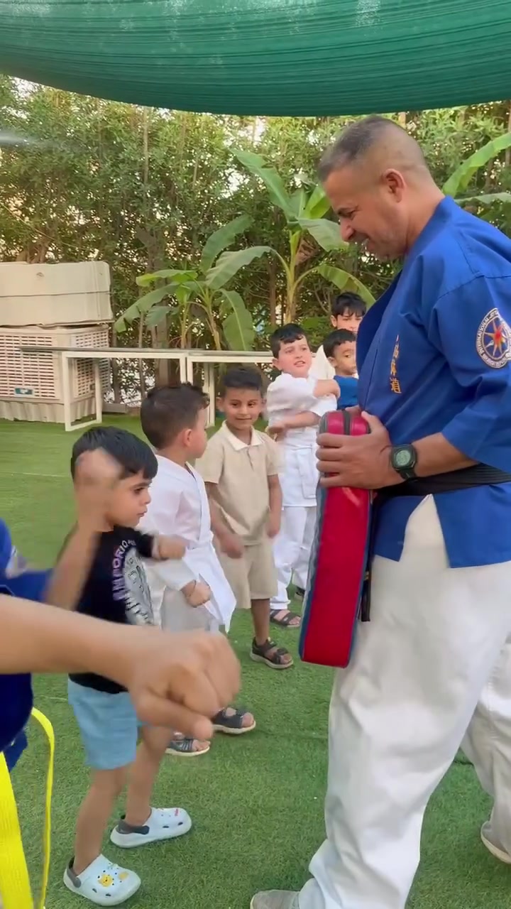 تعلن روضة الملاك الحارس
‎عن فتح دورة الفنون القتاليه (كاراتيه) مع الكابتن علي كريدي 
‎لكلا الجنسين 
‎ادخـلوا اولادكـم جو الرياضـة والـمرح  🏃🏾‍♂😁 🥋😍💪🏻
‎وابعدوهم عن الاجهزة الالكترونية والمقاهي 💣 ..

‎امنح ابنك فرصه كي يصبح بطلاً 😍🥋💪🏻👊🏻

‎ومن اهم فوائد العبة وتأثيرها .
‎بناء شخصية قوية🙋‍♂💪🏻 رشاقه فنون قتالية
‎التعرف على قدراته الذاتية👷🏻‍♂
‎معرفة أصدقاء جدد👨‍💼👩‍💼👨‍🚒👨‍👨‍👦‍👦
‎اكتشاف مواهبهم🥋💪🏻

للحجز والاستفسار الاتصال على الرقم: ***********
‎
