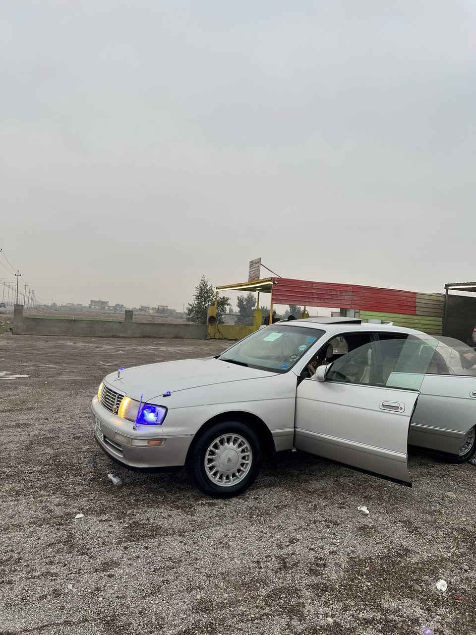 السلام عليكم 
بطة  للبيع موديل 92 
گير ومحرك 2500 قبل 5 اشهر مشدود حاوية 
مصبوغة جماليه بدون ضربه اثر جراد فقط
تخم تاير كهربائيات فول كامله منضومة زنون 
رقم صلاح الدين دولي سنويه لل29 شرط التحويل 
سياره كامله وجاهزه 
#السعر60 وبيها مجال شي قليل
#العنوان_تكريت_العلم 
للأستفسار اتصل ***********
***********
