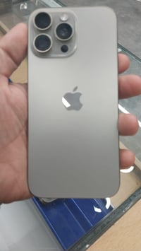 ايفون ١٦ برو ماكس نضافة 100% بطاريته 93%  ذاكره 265  نضيف مستعمل قليل ...