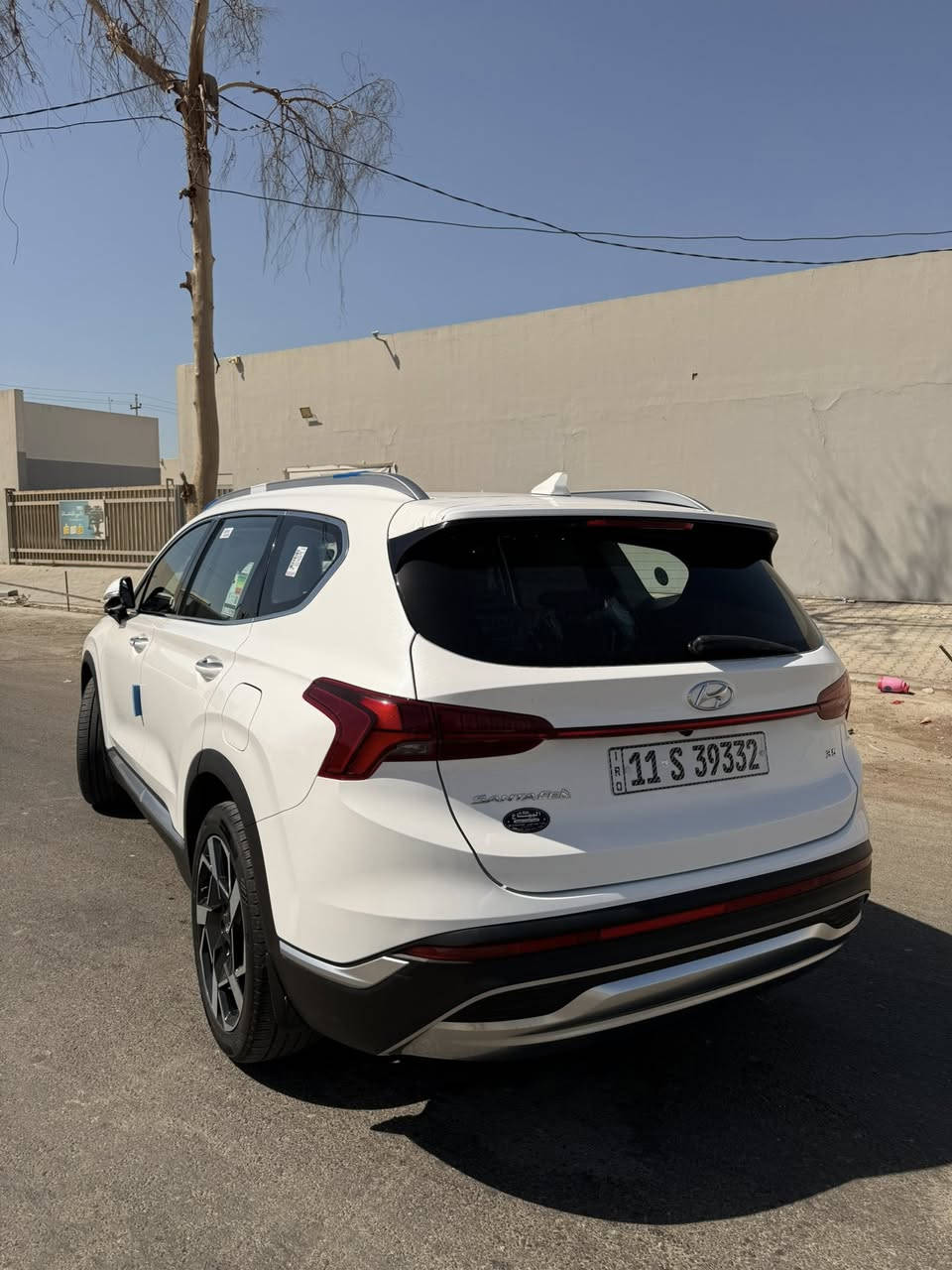 بسم الله الرحمن الرحيم 🤲

هونداي سنتافي V6 خليجي 2024 ماشيه 36 الف فقط وكاله الاولى موتورز فول مواصفات واحد على واحد سته سلندر 3.5مكفوله كفاله عامه من الدعاميه للدعاميه كير ومكينه كفاله رقم بغداد باسمي السياره بحاله الزيروو 

المواصفات: 🚗 رجاءً المواصفات مهمه !!
ويل حجم 20 الجبير 🛞
بانوراما 
7 راكب 🪑
لايت أربع عدسات 
جنطه كهرباء ذكيه ⚡️
مرايا وسطيه معتمه 
داخل لون لون 🟤
مانع تزحلق
حساسات أمانيه وخلفيه 🔔
تحكم ماوس 🖱️
كير أزرار 
بانوراما 🌁
كراسي 2 كهرباء 💺
بصمه ابواب ودخول ذكي 🔐
جنطه كهرباء ذكيه 🤖
مرايا كهرباء مع اشيار ⚠️
بردات خلفيه بلاديه ◾️
تبريد 3 قطع شاشه🧊❄️
4 انضمه قياده 🚀
شاشه جبيره 🖥️
رادارات ‼️
شاحن واير ليس 🔋
لايت وبك لايت ليد 💡
لايت زنون وعدسه دواره 🔦
تحكمات ستيرن 🎛️
اوتو هولد 

وهواي مواصفات غير مذكوره….

مكاني بغداد 📍.                ***********☎️

السعر :  💸 275 ورقه وبيه مجال بسيط
