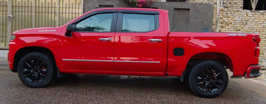 للبيع او المراوس سلفرادو كوستم 4 سلندر اقتصادي شرط بانزين عادي وبي شلعة تشك الكاع مديل 21 باب طويل المرغوب فول مواصفات ضرر جاملغ وشوية من البنيد جديدة ونظيفة جدا مابيهة نقص شعرة كلة على وضع الشركة رقم بغداد بسمي رقم وهزة جديد السعر 250 مكاني حلة ***********
