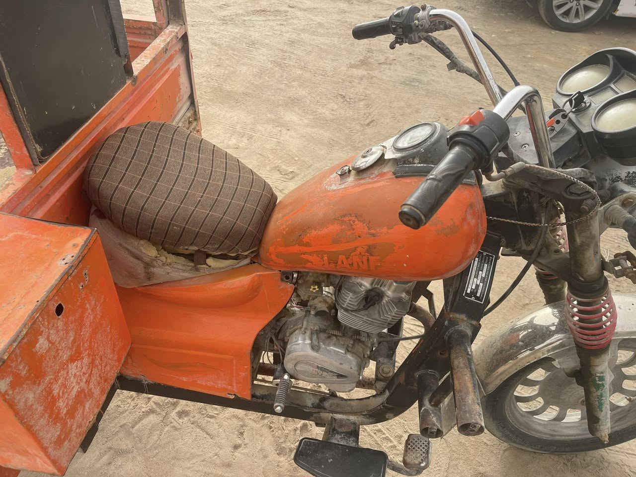 السلام عليكم ورحمة الله وبركاته ستوته ليفان 2016 اوراق المكان كرمت علي ستوته خير من الله السعر واحد وربع وبيهه مجال 📞*********** والشراي بي خير ويدلل
