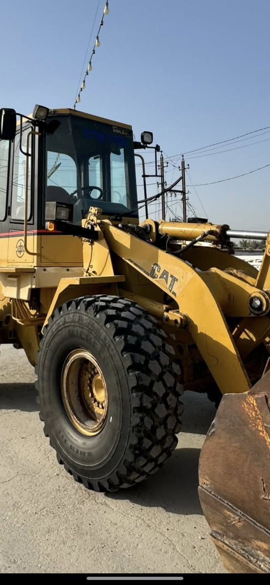 شفل كتر حجم 924F مكفول كفالة كلة على البلاد  من قطرت الصبغ محرك كير مضخة اكسل كلة مكفولات بشرط على وضع لشركة فول موصفات تخم تاير موديل 98  رقم واسط مشروع وطني /***********
