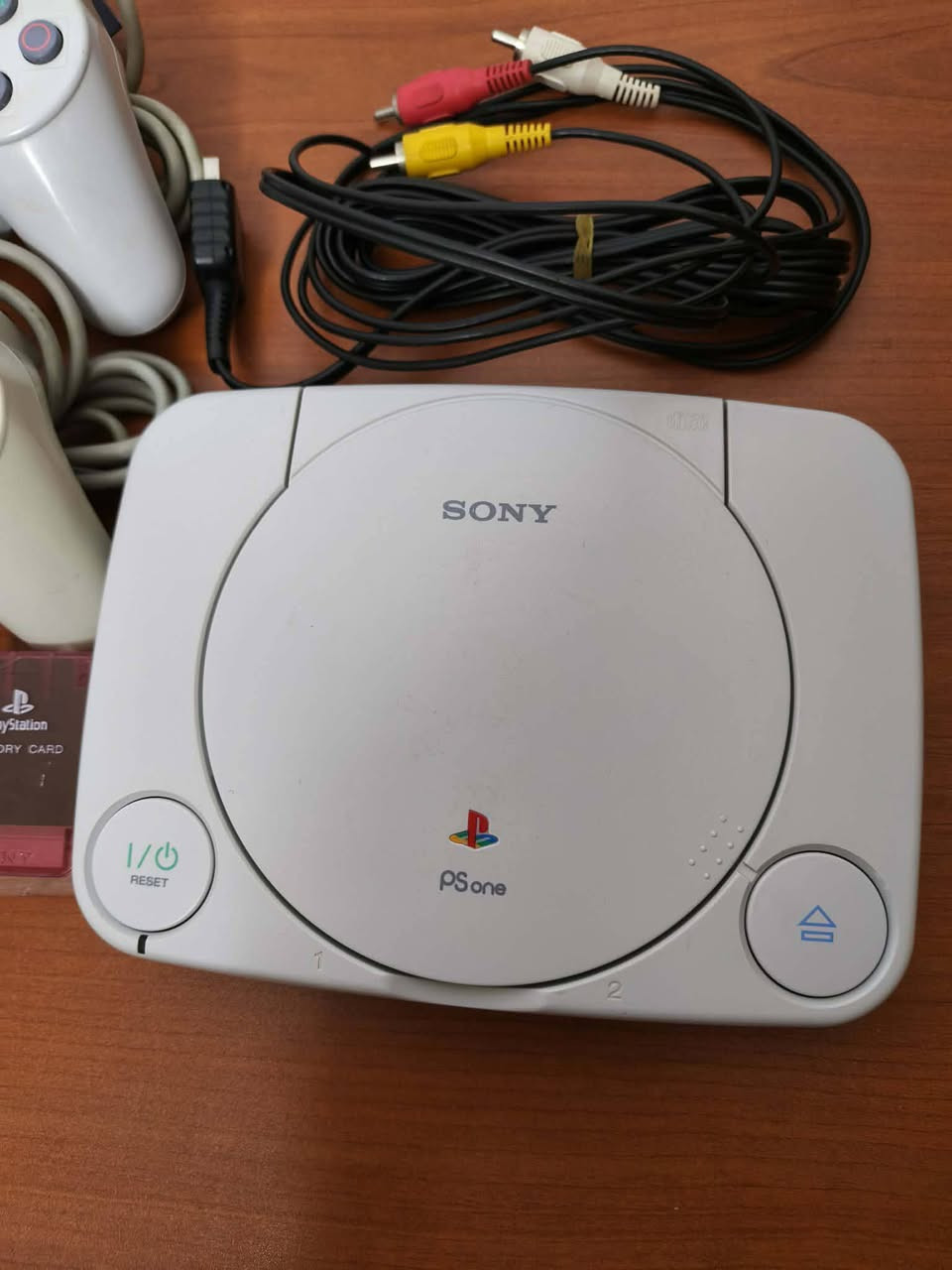 لي بيع ابلي ون1 نضيف لك شغال فول عدسته ناروكامل الملحقات ويا 14 لعبه ومن اجمل اللعاب60اف مكاني موصل يوجد توصيل


**إذا كنت صاحب هذا الإعلان وتريد حذفه لأي سبب، رجاءا أرسل رسالة إلى الدعم الفني**