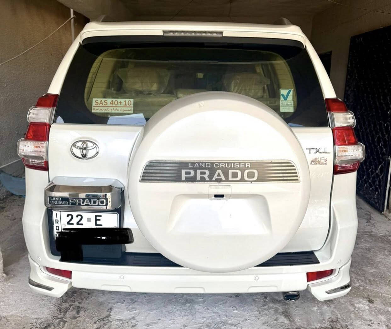 السلام عليكم 
برادو 17 خليجي شركة ساز 
رقم اربيل باسمي موقع السيارة بغداد
هزه وبراد وكلشي جديد تحويل مباشر 
مواصفات السيارة TXL
محرك 6 حجم 4000
فول مواصفات 
فتحة 
ثلاجة 
مري اشاير شفط
مقاعد كهرباء
الداخل بيجي 
تحكم استيرن فول 
السيارة جديدة 
بيها بارد جدا بسيط بالهلال الخلفي موضح بالسونار 
السعر 37000 وقابل للتفاوض 
للاستفسار 
***********
***********
العنوان بغداد حي الجهاد
