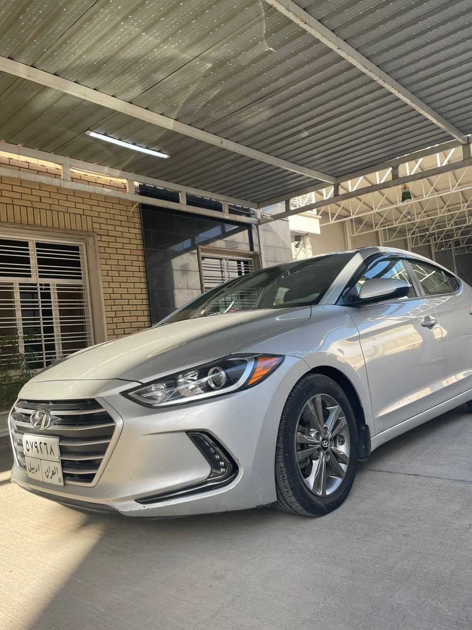 النترا 2018 للبيع فول  … مكفولة فقط صار بيها حادث هنا بغداد تبديل صندوق نفس اللون وشوية بالحوض صار صبغ ع كد شبر السعر ١٢٨ وبيها مجال 
للاستفسار اكثر ***********
