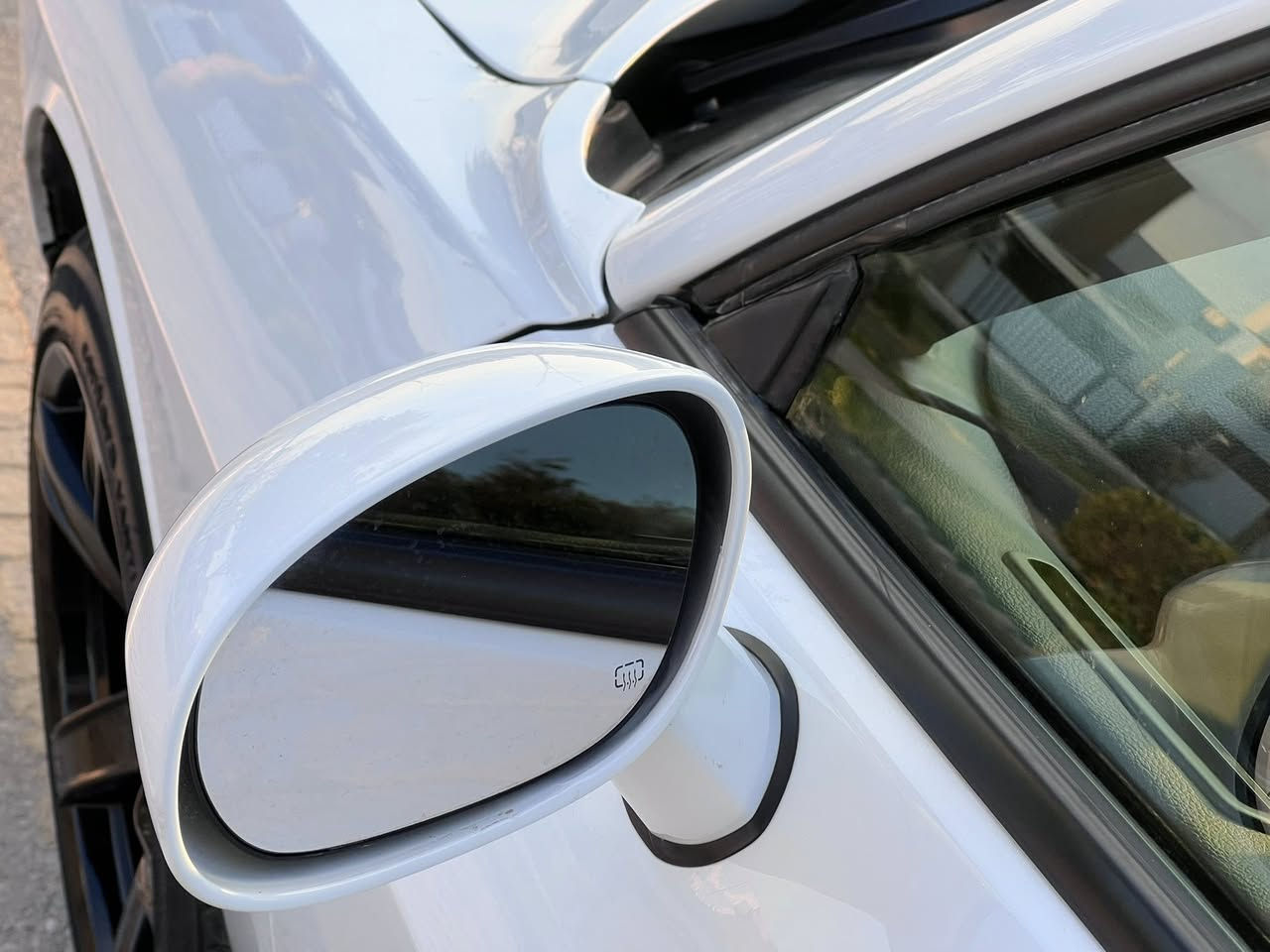 جالنجر موديل2023 sxt
ماشية 32
فحص مؤقت تترقم اي محافظة ماعدا الاقليم
ويالة 20
مواصفات ال sxt معروفة
تحكم ستيرن
كشنات كهرباء
مراية جانبية هيتر
سيارة جديدة 
ضرره جاملغ وبونيد
سعر 145
مكانه كركوك 
***********
