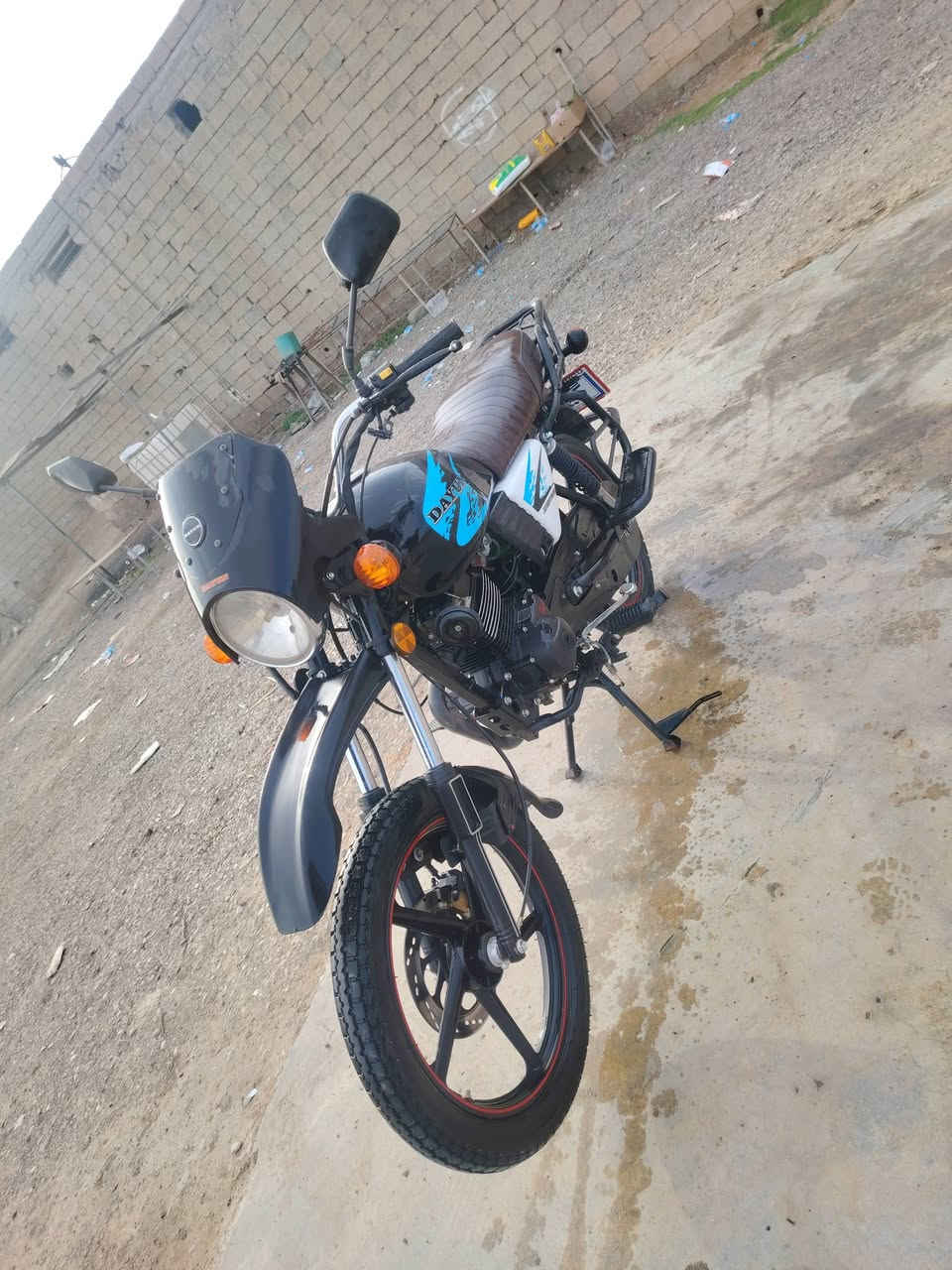 دراجة دايون جبلي موديل 24وراق سكنر كفالة عامة محرك 200cمكاني ديالى ناحيه العضيم شراي يتصل ودلل ***********
