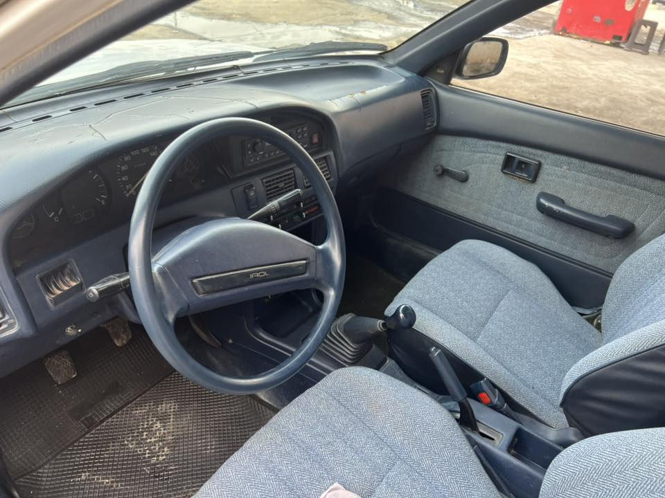 سلام عليكم كورلا ٩٠ بيها ٣ قطع صبغ فقط تبريد كير مكينه مضبوط سنويه لل ٢٨ السعر ٥٨
***********
