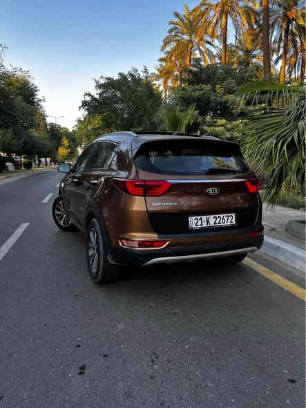 للبيع كيا سبورتج 2017 

جديده و على ايدي السياره وارد خليجي و مسويلها ادامه كامله من الدعاميه للدعاميه و كله مضبوط دينار واحد ما تصرف عليها 

سياره على ايدي 

مواصفات فول 

بانوراما

ويل كب كروم  

بصمة تشغيل و ابواب 

شاشه و كامره خلفيه 

حساس امامي خلفي 

مرايا شفط 

اشير بالمرايه 

 درافي مود 

لد نهاري 

بك لايت LED 

كروز سرعه 

محرك 1600 جديد اقتصادي جدآ بالبانزين بانزين افول كله محسن و دهن اصلي. 

صدر امامي خلفي كله توب 

تبريد ثلج  سياره كلش حلوه و مال بيت بيها صبغ بنيد و دعاميات شرط بدون دواخل ولا اي ايرباك طاك شرط ما ابيعلك الا تفحص سونار وين ما يعجبك 

السياره رقم سليمانيه بسمي سنويه و الرقم جديد تحويل ثاني يوم 

سعر السياره 165 بيها مجال بسيط للشراي الجاد 

مكان السياره بغداد الجادريه للأستفسار الأتصال على الرقم *********** متوفر واتساب 

تحياتي للجميع بغداد
