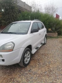 توسان موديل 2009 بدون صبق رقم اربيل دولي السعر 118 بيها مجال هاذه رقمي...