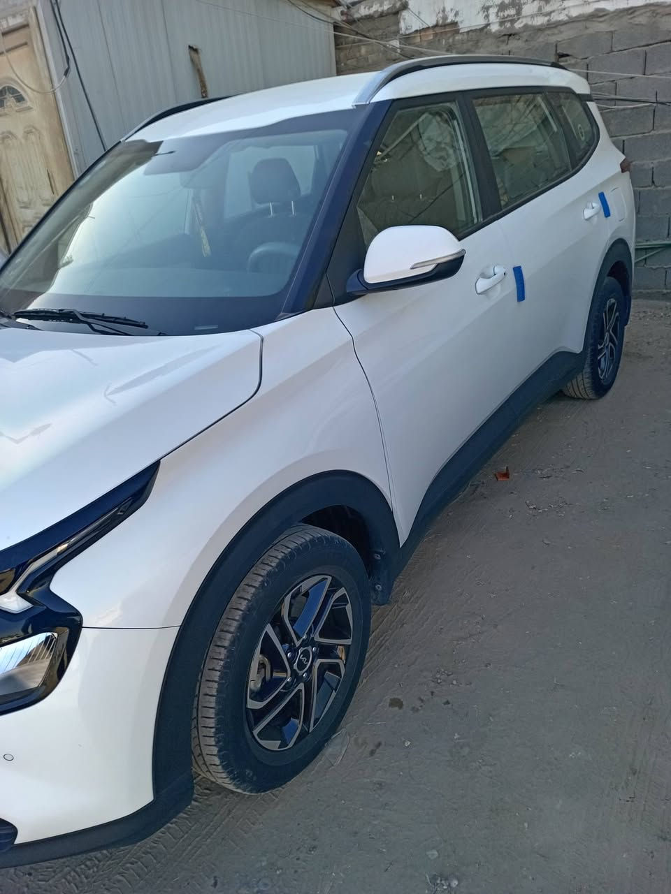 السلام عليكم عندي كيا كارنز موديل ٢٣ خليجي ماشيه ٤٠ الف رقم بغداد مكانها بغداد بيه بارد بلجنطه فقط٧راكب سياره حلوه باسمي سعرها ١٥٥ للاستفسار ***********
