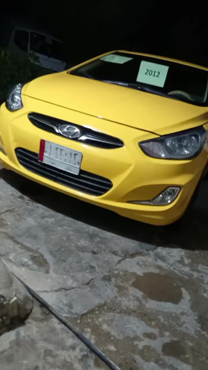 ١٢ خليجي 
١٦٠٠ دوش قطرتين 
اليدور نضيف وجاهز من كلشي 
رقم بابل باسمي 
متواجد بغداد حي الجهاد
***********
82 بيها مجال 
سياره مصروف عليها هواي لا رصعه ولا شخط فرن جديد
