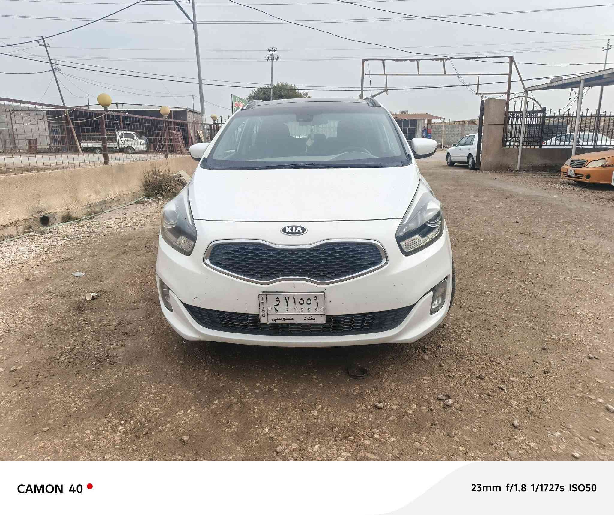 السلام عليكم كيا كارنز 14 سياره جاهزه مكينه 2000 ما مفتوحه حداديه جديده سنويه لل 27 تريد مداور او وكاله  سياره بيها صبغ بل لهلال وشويه بل باب الئخير جهت العبري بي كارتين  مكان ديوانيه قضاء المهناويه سعر 135 بيها مجال ***********
