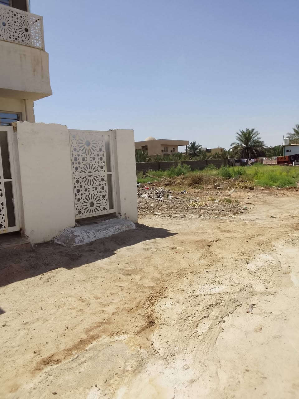قطع للبيع في الدوره البوعيثه قبل مستوصف الجديد طابو زراعي سند 25بسمي
مساحه 210م
جبهه 10م 
نزال 21م 
سعر 75مليون 
***********
