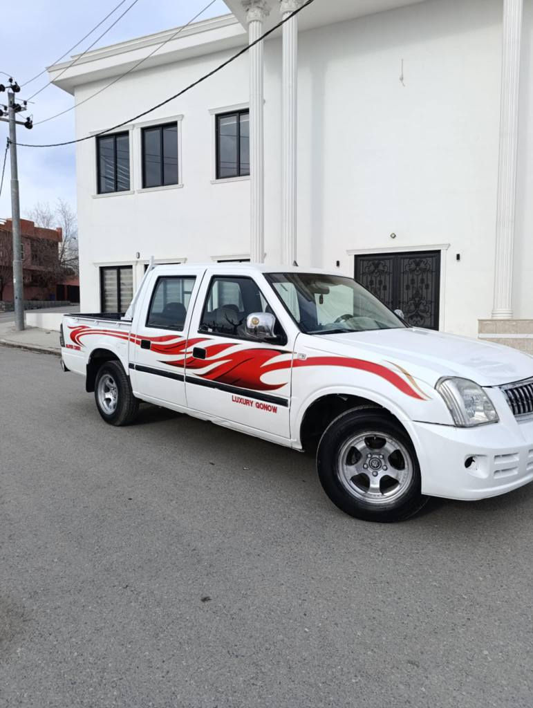 پيكاب گونوو 2007
مه نه فيست ئه سلي
گيروو مه كينه به شرت
توندوو تولي به شرت
بيدحموو ليدراوو
حيجام سبوغ بوجواني
سحري 28توزيك مجال
شوين سؤران 
*********** أربيل, العراق
