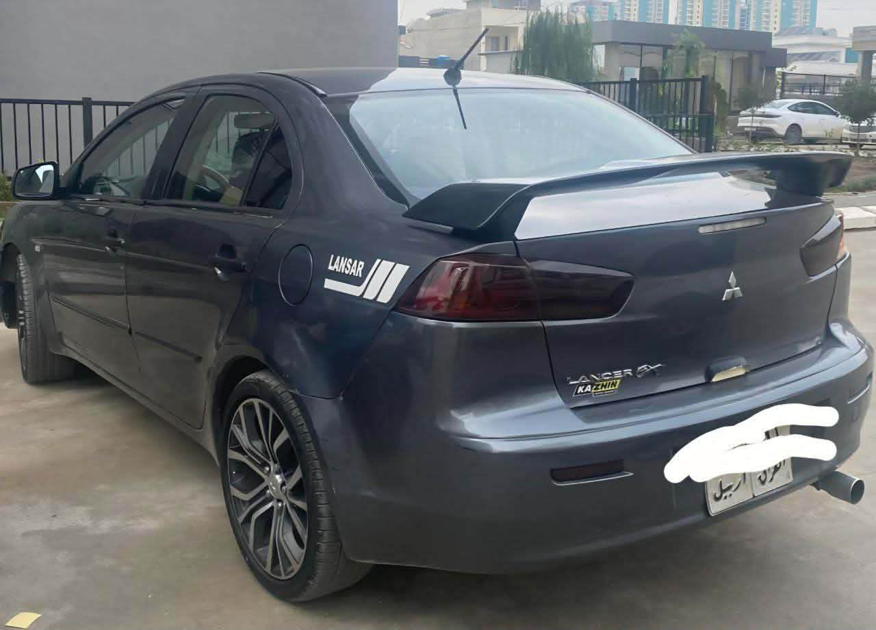 لانسەری قرش 
مۆدێل ٢٠٠٨
ناوزەرد 
مەکینە ٢٠ 
سەیارەکە کامل بۆیاخە لەسەر کاڵبونەوە 
سعری ٦٨  معامەلە

0770 903 5656 السليمانية, العراق
