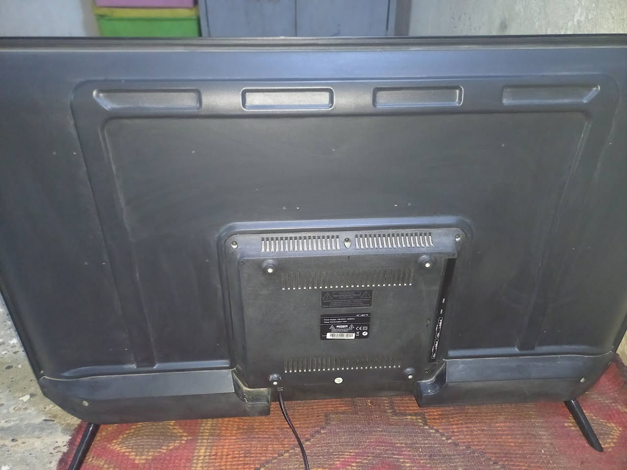 السلام عليكم 
شاشة Smart 
Wi-Fi
يوتيوب
صوت محيطي
شاشة نظيفة ومابيها اي خلل 
حجم 43 
السعر : 150 الف وبيها مجال
للاستفسار : ***********
جسر ديالى _تقاطع النهروان
