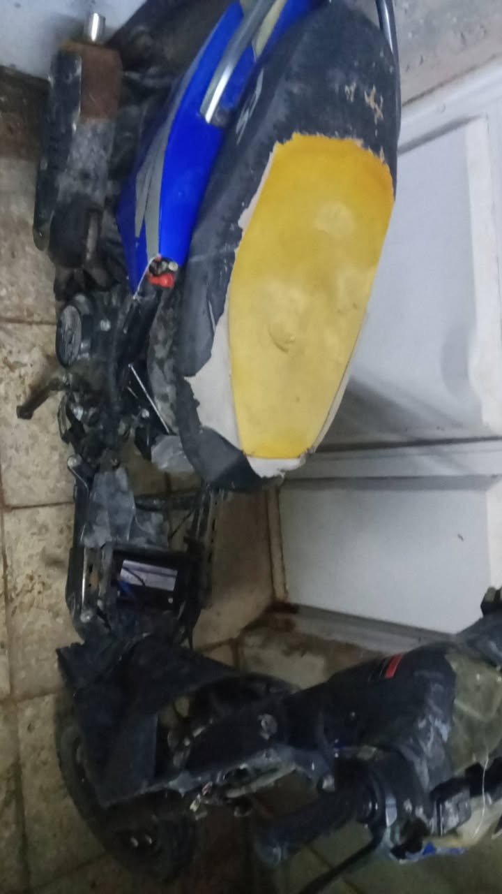 سلام عليكم دراجه للبيع
باتري جديد 
كهربائيات كله شغاله 
نكره سلف 
السعر 165وبيها مجال 
مكاني نجف مكرمه


**إذا كنت صاحب هذا الإعلان وتريد حذفه لأي سبب، رجاءا أرسل رسالة إلى الدعم الفني**