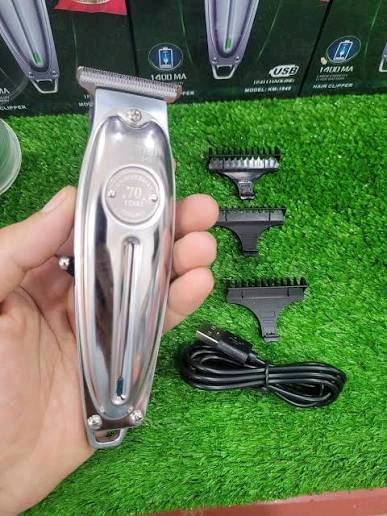 Kemei 1949   70th anniversay

منفذ شحن تايب سي  

KEMEI Professional Beard and Hair Trimmer for Men, Cordless T-Blade Trimmers, Electric Hair Clippers for Barbers and Stylists, All Body Grooming Model 1949

ماكينة تشذيب اللحية والشعر الاحترافية للرجال من كيمي، ماكينة تشذيب لاسلكية بشفرة على شكل حرف T، ماكينة قص شعر كهربائية للحلاقين ومصففي الشعر، موديل 1949 للعناية بجميع أنحاء الجسم

*********** واتساب اتصال