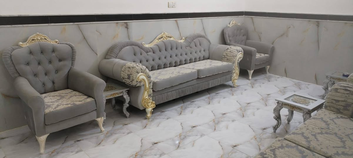 السلام عليكم تخم تركي باله 10مقاعد ويا سيت طبلات جديد كلش اللبيع التواصل ***********
