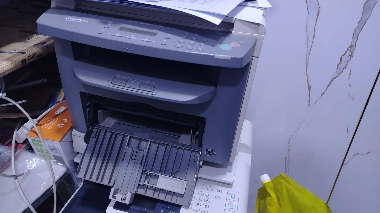 للبيع عطلان سكنر سعرها ٥٠ الف ٤٠١٠ مكاني بغداد جميلة الثانية مكتبة الضاحية *********** او ***********
